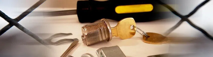 community Locksmith Store Bridgewater, MA 508-217-6415 - changing-locks